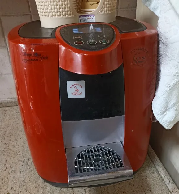 בר מים מותקן ללקוחה